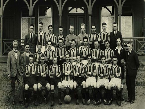 Aberdeen Football Club 1926-27, Team Photo - original B&W picture - No copyright - attached