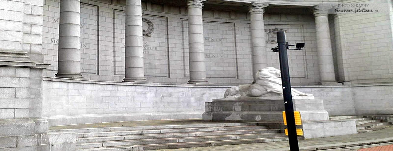 Aberdeen War Memorial - Copyright © 2016 Graeme Watson.